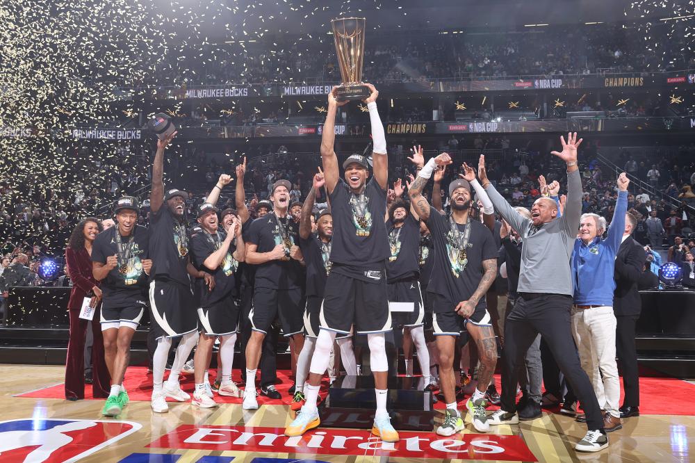 竞争激烈地 竞争激烈地