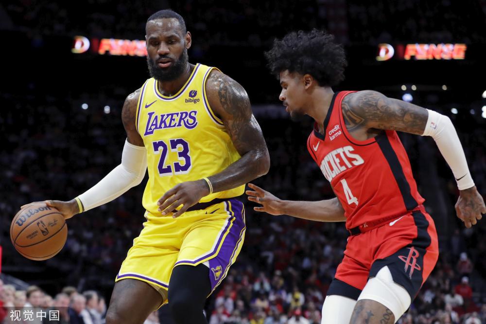 这里关注更 这里关注更