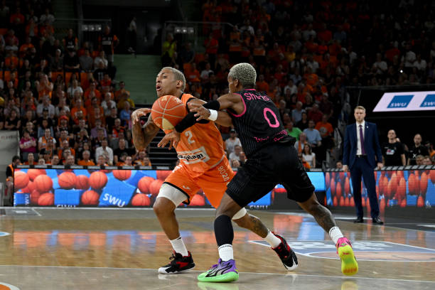 球世界的典 球世界的典